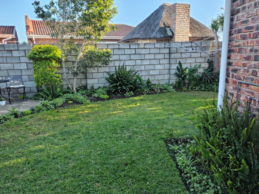 2 Bedroom Property for Sale in Kabega Park Eastern Cape